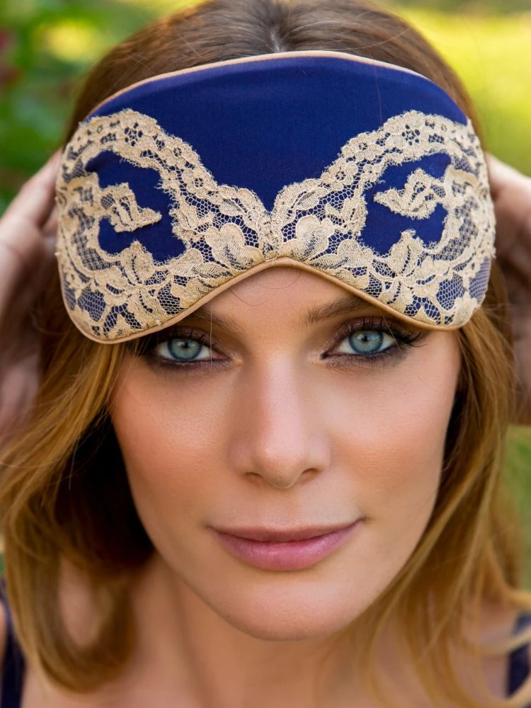 Schlafmaske MARJOLIE No. 7 Mit Seide Marjolaine 4 Schlafmaske MARJOLIE No. 7 Mit Seide Marjolaine – Bild 2