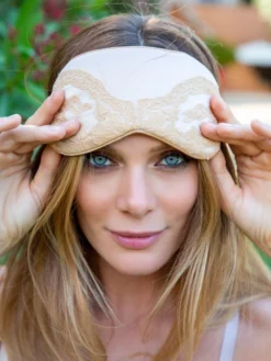 Schlafmaske MARJOLIE No. 7 Calais Mit Seide Marjolaine -Pink Zebra augenmaske seide marjolie sable nude 3mar0701 1865 marjolaine