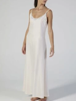 Baumwolle Neglige Mit Spitze Lang BIANCO Von Verdiani -Pink Zebra baumwolle neglige lang weiss 4527 verdiani 4 1