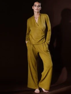 Feinstrick Hausanzug LOUNGE No. 4 Senfgelb Viscosemix Von Verdiani -Pink Zebra hausanzug viscose strick senf 8818 loungewear verdiani 5 1