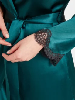 Seide Kimono TOI MON AMOUR Mit Spitze Von Aubade -Pink Zebra kimono gr n spitze seide toi mon amour qs65 emeraude aubade 5 1 2 1 1