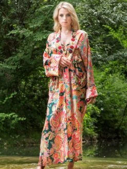 Kimono Mit Seide BELINA In Rosa-bunt Von Laetitia Beachwear -Pink Zebra kimono s140 03verde laetitia beachwear 2 1