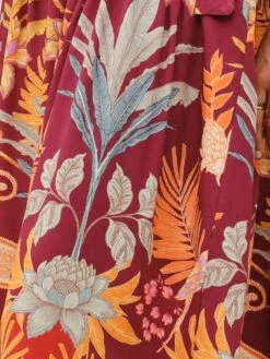 Sommerkleid PALMA Lang In Weinrot-bunt Von Fiori Di Chiara 9 Sommerkleid PALMA Lang In Weinrot-bunt Von Fiori Di Chiara -Pink Zebra kleid lang palmen print rot302 01 chiara fiorini 3