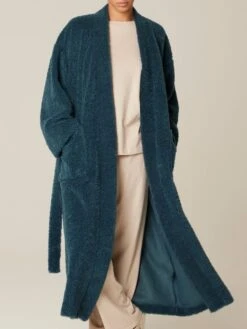 Titelseite -Pink Zebra kuschel mantel damia smokey blue pluto