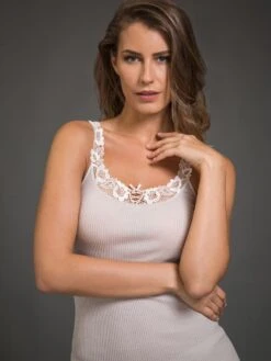 Merinowolle-Seide TRÄGER-TOP Mit Spitze Von Artimaglia 14 Merinowolle-Seide TRÄGER-TOP Mit Spitze Von Artimaglia -Pink Zebra merino wolle seide top 67601 glassa natur artimaglia 2