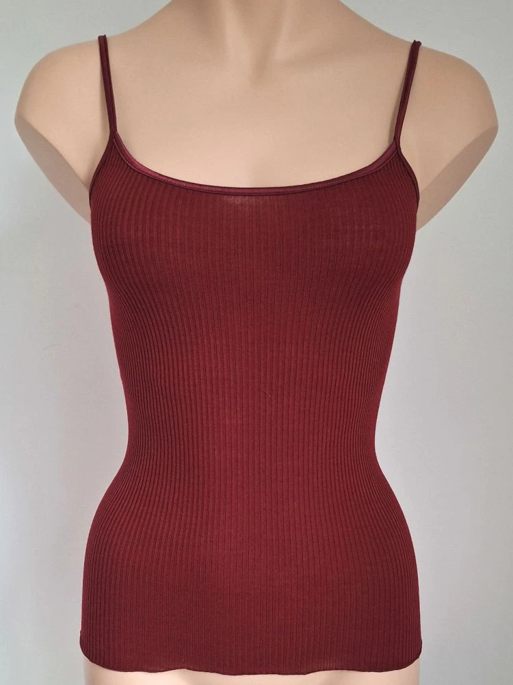 Merinowolle-Seide SPAGHETTI-TOP Gerippt Von Artimaglia 7 Merinowolle-Seide SPAGHETTI-TOP Gerippt Von Artimaglia – Bild 5