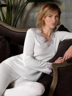 Pyjama SARA Creme-weiß Modal-Baumwolle Von Imec 7 Pyjama SARA Creme-weiß Modal-Baumwolle Von Imec -Pink Zebra modal baumwolle pyjama 70513 sara weiss imec 2 1