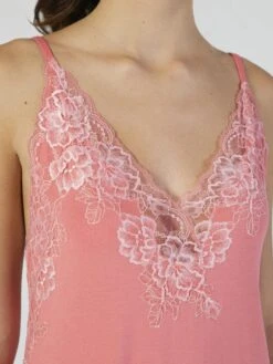 Modal Neglige Mit Spitze Lang CORALLO Pink Von Verdiani 11 Modal Neglige Mit Spitze Lang CORALLO Pink Von Verdiani -Pink Zebra modal neglige lang coral pink 4523 verdiani 3