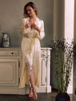 Titelseite -Pink Zebra morgenmantel 4rub2201 0002 marjolaine 1 1