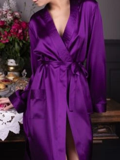 Seide Morgenmantel Lang NELIA Satin Marjolaine -Pink Zebra morgenmantel lang nelia prune 4nel2201 marjolaine 4 1 1