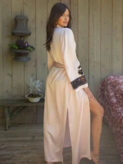 Morgenmantel Lang MARJOLIE No. 6 Von Marjolaine -Pink Zebra morgenmantel lang seide 3mar2201 rosa schwarz marjolaine 2 8