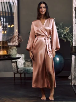 100% Seide Morgenmantel Lang LAURIAN Uni Marjolaine -Pink Zebra morgenmantel laurian 0023 marjolaine 1