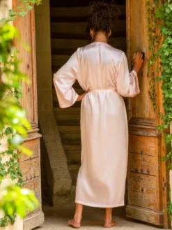 100% Seide Morgenmantel Lang LAURIAN Uni Marjolaine -Pink Zebra morgenmantel seide lang rosa laurian 0070 marjolaine 8 1 1