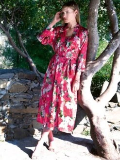 Viscose Morgenmantel FLOWERS No. 3 Pink-grün Von Chiara Fiorini -Pink Zebra morgenmantel unica cfl2226 chiara fiorini 1