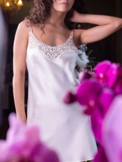 100% Seide Neglige SOIE FANTAISIE Uni Von Marjolaine 26 100% Seide Neglige SOIE FANTAISIE Uni Von Marjolaine -Pink Zebra nachthemd seide soie fantaisie naturweiss 3soi0198 marjolaine 2 1 1