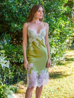 Seide Nachtkleid NYMPHE No. 5 Halblang Marjolaine -Pink Zebra neglige mittellang nymphe mousse naturel 4nym6101 marjolaine 8 1