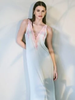 Modal Neglige Lang GERMOGLIO No. 2 Zartgrün Von Verdiani -Pink Zebra neglige modal zartgruen 4901 verdiani woman 1