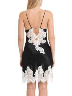 Seide Neglige MAILIN Mit Spitze Von GATTINA 19 Seide Neglige MAILIN Mit Spitze Von GATTINA -Pink Zebra neglige seide 393303 schwarz weiss gattina