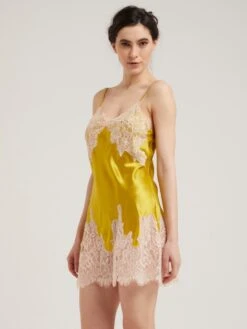 Seide Neglige LILLIAN Elegant Von Vivis -Pink Zebra neglige seide lillian goldgruen v00581 spitze vivis 3 5