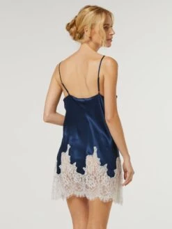 Seide Neglige LILLIAN Elegant Von Vivis -Pink Zebra neglige seide lillian v00581 nachtblau vivis 5