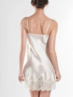 Seide Negligé SOIE D´AMOUR Mit Spitze Von Aubade -Pink Zebra negligee seide perlmut ms40 soie d amour aubade 3 3