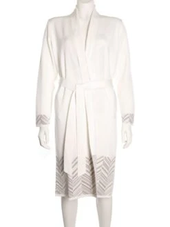 Hausmantel Mittellang VALTENA Strick Mit Wolle Von Paolucci 7 Hausmantel Mittellang VALTENA Strick Mit Wolle Von Paolucci -Pink Zebra paolucci strickmantel valtena wollweiss 1