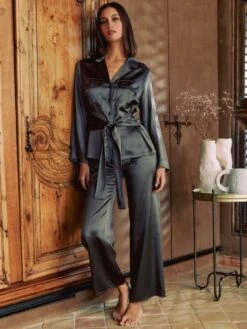 100% Seide Pyjama SOIE FANTAISIE Aus Satin Von Marjolaine -Pink Zebra pyjama 3soi5539 0098 marjolaine 3 6 1