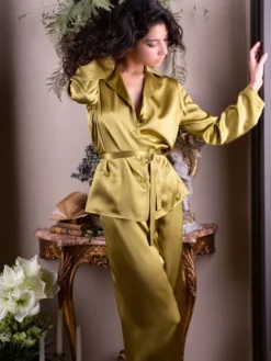 Seidenpyjama SOIE UNIE Von Marjolaine Basic Line -Pink Zebra pyjama damen seide soie unie soi5533 linde goldgruen marjolaine 2 3