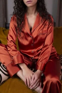 Seidenpyjama NOANE BICOLORE Stretchseide Marjolaine -Pink Zebra pyjama noane bicolor brique ecorce 4noa5502 marjolaine 3 1