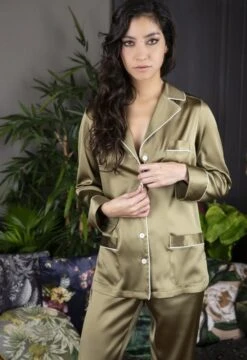 Seidenpyjama NOANE BICOLORE Von Marjolaine -Pink Zebra pyjama noane bicolor kaki naturel 4noa5502 marjolaine 3