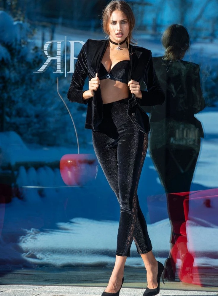 Samt Jacke Mit Spitze Schwarz Von Ambra 5 Samt Jacke Mit Spitze Schwarz Von Ambra – Bild 3