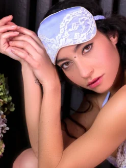 Schlafmaske MARJOLIE No. 7 Mit Spitze Marjolaine -Pink Zebra schlafbrille seide lavendel marjolie 3mar0701 marjolaine 2 1 1