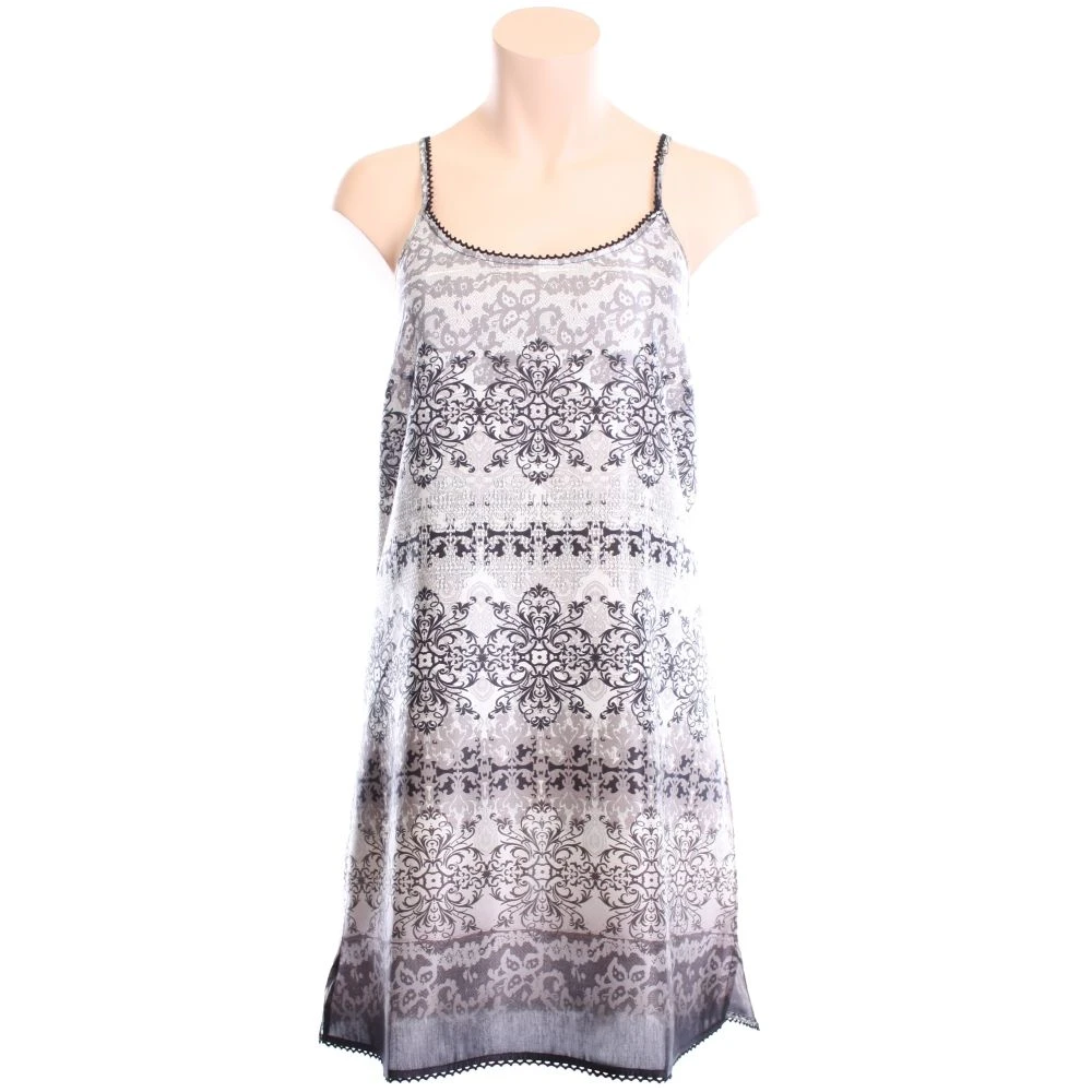 Batist Kleid Baumwolle Mit Seide DARK BEAUTY Grau-schwarz Von Gattina 5 Batist Kleid Baumwolle Mit Seide DARK BEAUTY Grau-schwarz Von Gattina – Bild 3