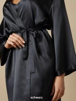 100% Seide Morgenmantel SOIE LASER Satin Von Marjolaine 31 100% Seide Morgenmantel SOIE LASER Satin Von Marjolaine -Pink Zebra seide morgenmantel laser laurian schwarz soie unie marjolaine 2 1 1 1