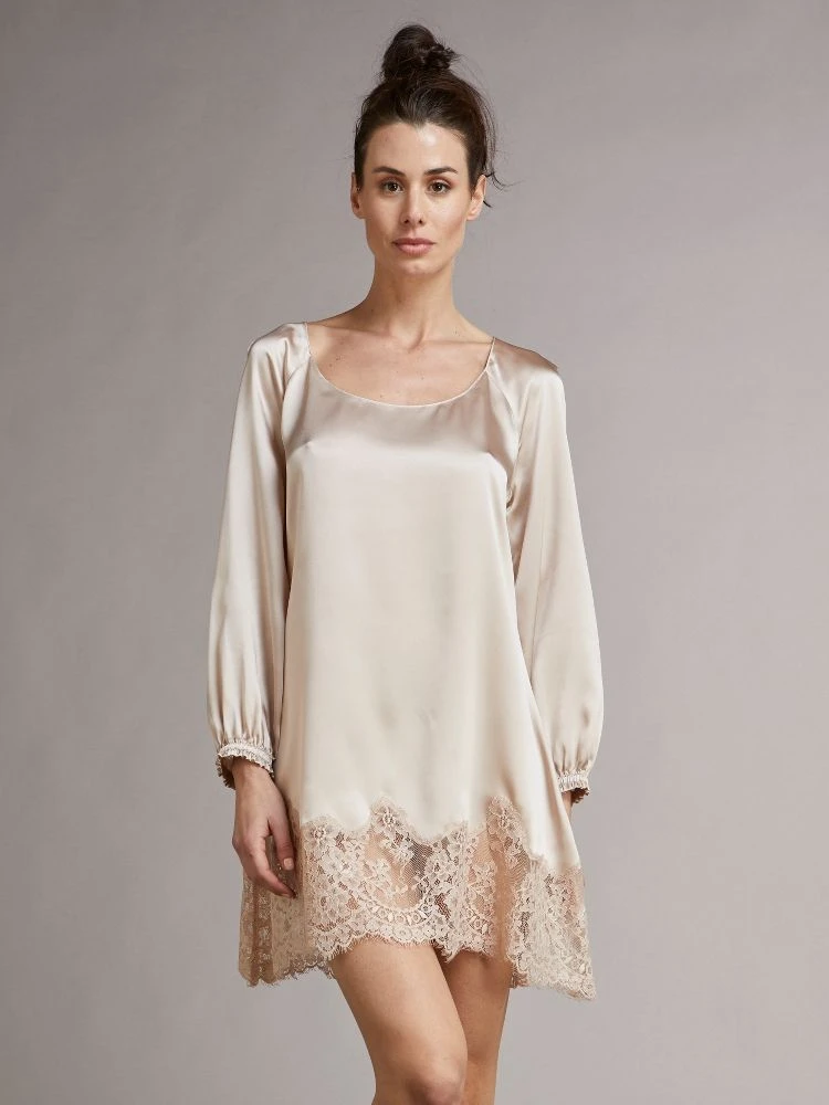 Seide Sleepshirt BERLINO Puder Mit Spitze Von Vivis 4 Seide Sleepshirt BERLINO Puder Mit Spitze Von Vivis – Bild 2