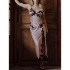 Stretchseidenneglige VELVET In Lang Von Marjolaine