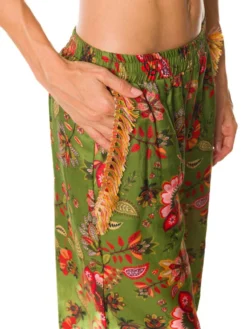 Strandhose Mit Seide DAFNE Bedruckt Von Laetitia Beachwear 21 Strandhose Mit Seide DAFNE Bedruckt Von Laetitia Beachwear -Pink Zebra seidenbatist strandhose dj161 04verde laetitia beachwear 4 1