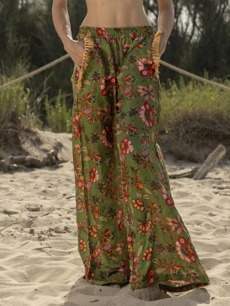 Strandhose Mit Seide DAFNE Bedruckt Von Laetitia Beachwear 4 Strandhose Mit Seide DAFNE Bedruckt Von Laetitia Beachwear – Bild 2