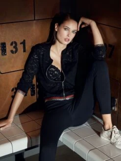 Treggings Hose NOYAN 72 Schwarz Von Pain De Sucre Suggest 13 Treggings Hose NOYAN 72 Schwarz Von Pain De Sucre Suggest -Pink Zebra spitze jacke inaya hose noyan schwarz pain de sucre suggest 3