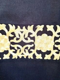 Baumwolle Batist Strandtunika JÖRDIS Mit Stickerei Von Gattina 11 Baumwolle Batist Strandtunika JÖRDIS Mit Stickerei Von Gattina -Pink Zebra strandtunika schwarz gold 391198 joerdis gattina detailbild