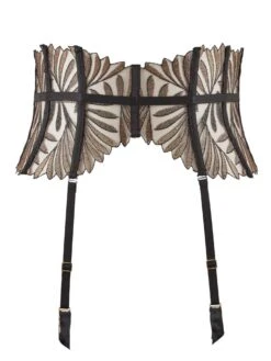 Strapsgürtel SENSORY ILLUSION Von Aubade X Iris Van Herpen 15 Strapsgürtel SENSORY ILLUSION Von Aubade X Iris Van Herpen -Pink Zebra strapsguertel gold schwarz rc52 sensory illusion aubade