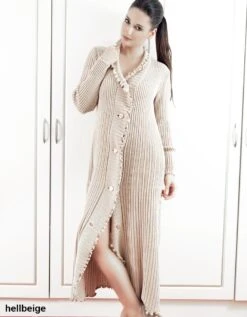 Strick-Morgenmantel FILU LANG Von Paolucci Mit Wolle 11 Strick-Morgenmantel FILU LANG Von Paolucci Mit Wolle -Pink Zebra strickmantel filu lang hellbeige paolucci 1 1