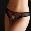 String Aus Spitze NEW DIAMOND Von Millesia Blumenmuster