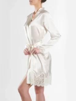 Seide Kimono TOI MON AMOUR Mit Spitze Von Aubade -Pink Zebra z kimono seide perlmut ms65 soie d amour aubade 5 1 3 1 1